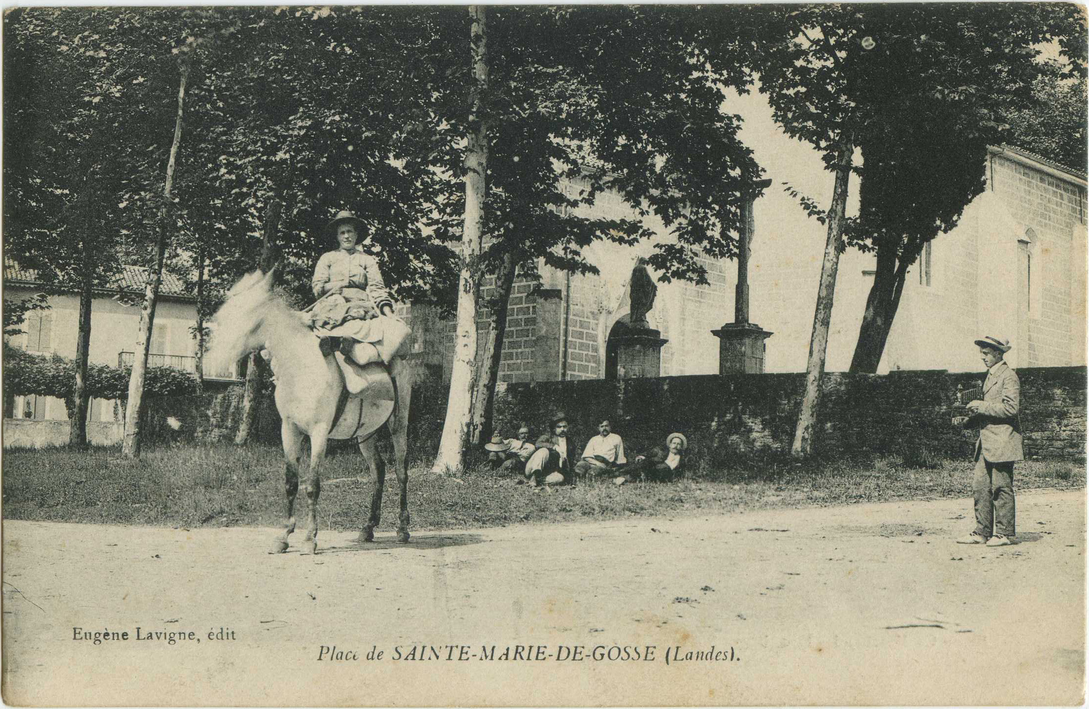 Sainte-Marie-de-Gosse - Place de SAINTE-MARIE-DE-GOSSE