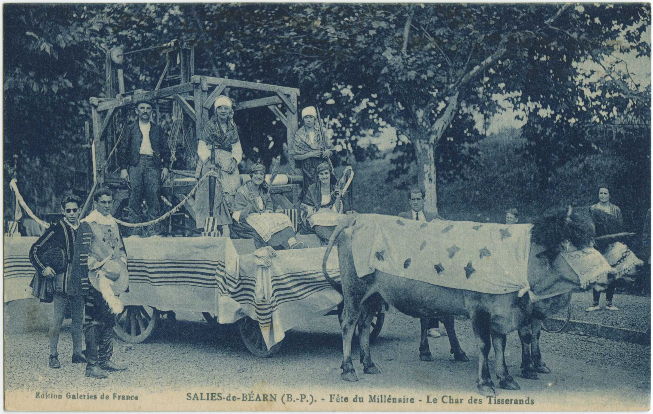 Salies-de-Béarn - Fête du Millénaire - Le Char des Tisserands