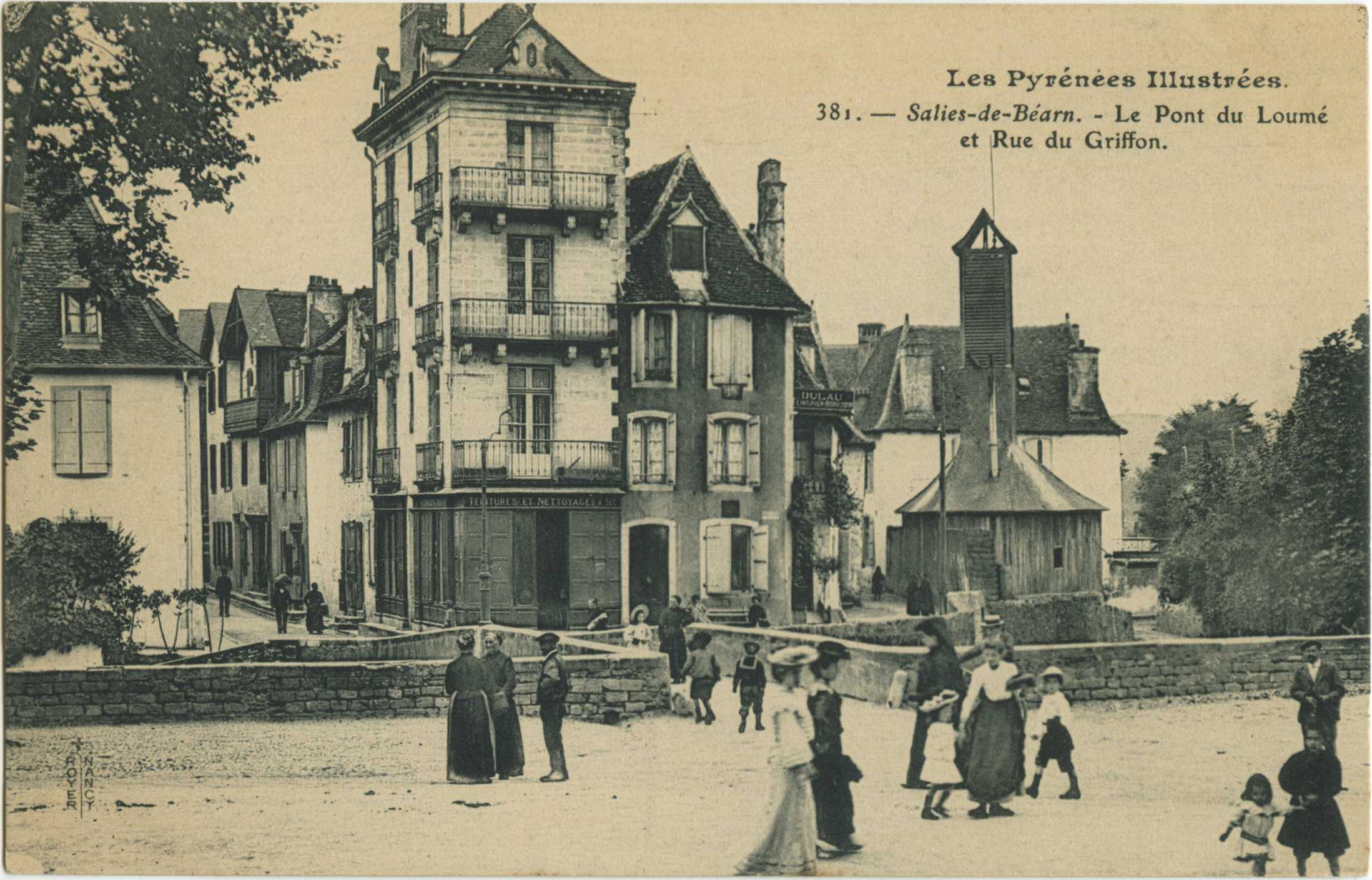 Salies-de-Béarn - Le Pont du Loumé et Rue du Griffon.