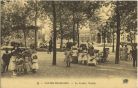 Carte postale ancienne - Salies-de-Béarn - Le Jardin Public