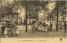 Carte postale ancienne - Salies-de-Béarn - Le Jardin Public Carte postale ancienne - Salies-de-Béarn - Le Jardin Public