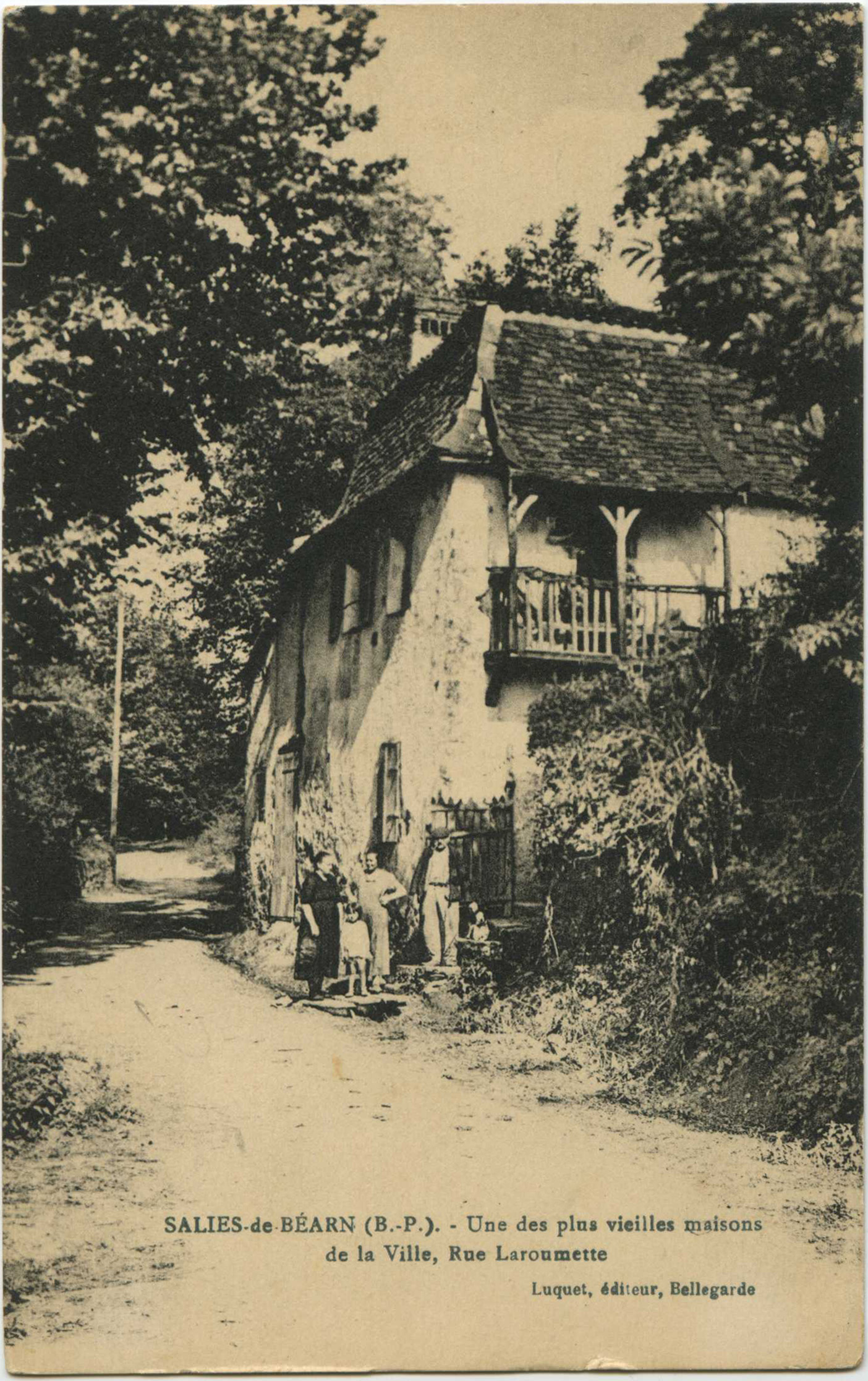 Salies-de-Béarn - Une des plus vieilles maisons de la Ville, Rue Laroumette 