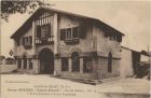 Carte postale ancienne - Salies-de-Béarn - Garage BOISSEAU, " Agence Renault " - Rue du Château - Tél 18 - L'Entrée principale et le pont de graissage 