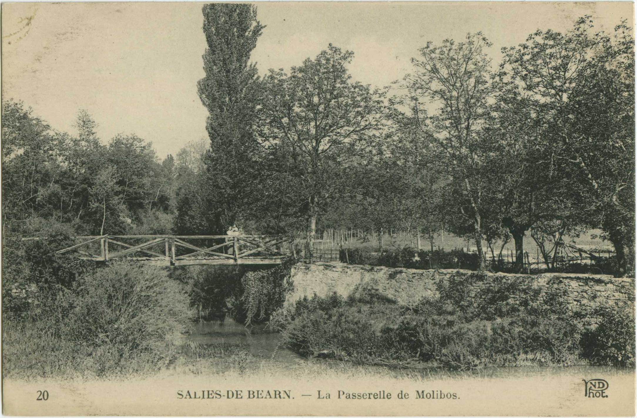 Salies-de-Béarn - La Passerelle de Molibos.