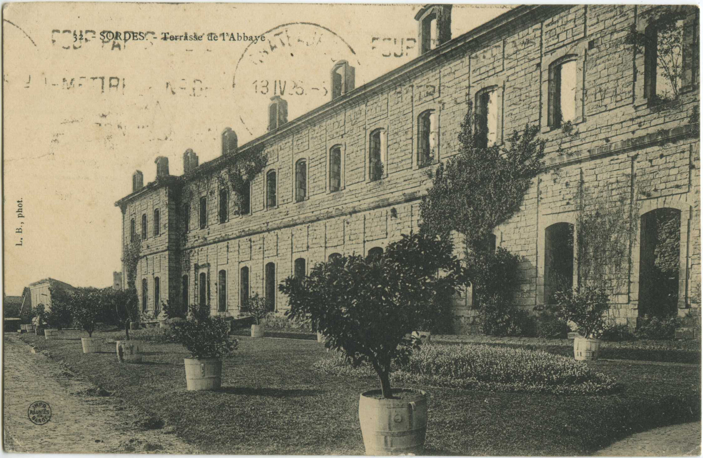 Sorde-l'Abbaye - Terrasse de l'Abbaye