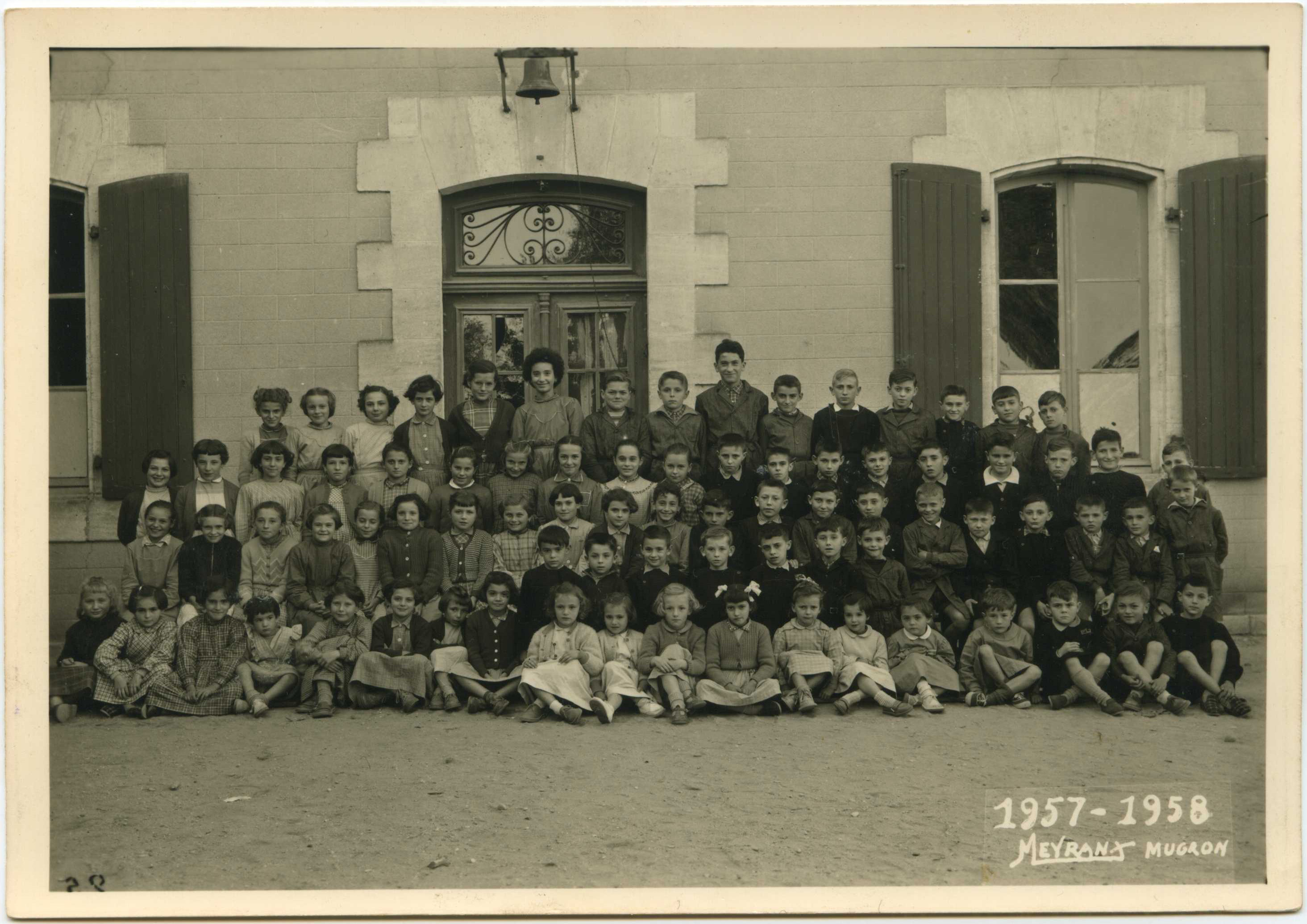 Téthieu - Ecole communale - photo de classe (1957-1958)