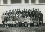Carte postale ancienne - Téthieu - Ecole communale - photo de classe ( peut-être 1959-1960 )